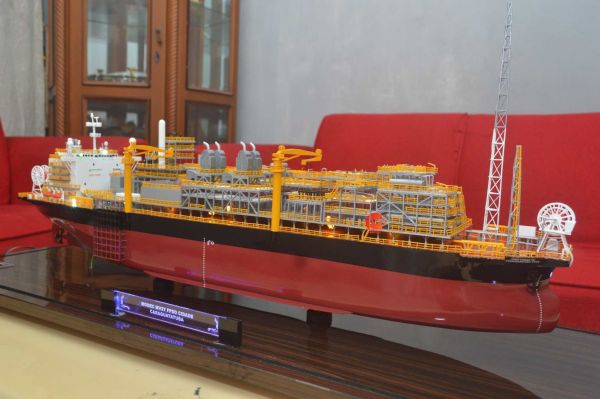 Miniatur  Kapal FPSO Cidade Caraguatatuba MV27