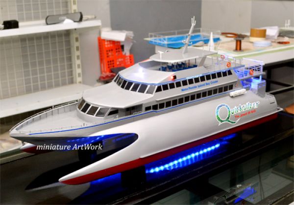 Kapal Yacht Quicksilver