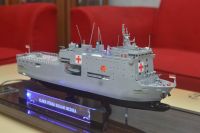 Miniatur Kapal KRI Dr. Soeharso