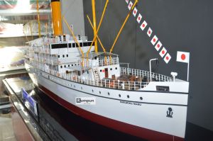 Miniatur Kapal Tanker Harukiku Maru