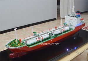 Kapal LNG Gas Melawi